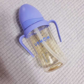 유비맘 샘방지 PPSU 빨대컵_컬러 랜덤 발송 — 5점을 준 리뷰어가 2020년 4월 올린 사용 사진