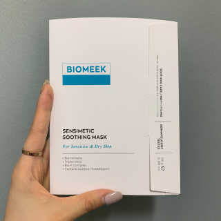 바이오믹 BIOMEEK SENSIMETIC SOOTHING MASK.S — 4점을 준 리뷰어가 2020년 6월 올린 사용 사진