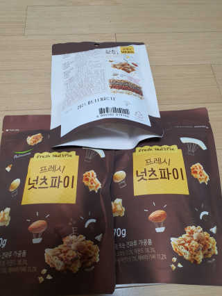 [풀무원] 프레시 넛츠파이 3개입 — 4.5점을 준 리뷰어가 2020년 4월 올린 사용 사진