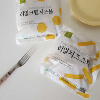 가치식탁 리얼치즈스틱, 리얼크림치즈볼 — 5점을 준 리뷰어가 2020년 6월 올린 사용 사진