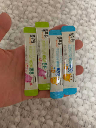 [풀무원베이비밀] 프로바이오락 베이비 유산균 SET — 4.5점을 준 리뷰어가 2020년 11월 올린 사용 사진