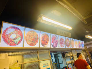 [동네맛집족발] 4개 족발 중 택1 — 5점을 준 리뷰어가 2020년 8월 올린 사용 사진