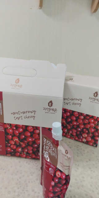 자연에온 몽모랑시 타트체리 착즙 100mL 10개입 2BOX — 5점을 준 리뷰어가 2020년 11월 올린 사용 사진