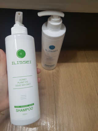 일리세이 허니 샴푸 500ml + 허니 바디워시 500ml 세트 — 4점을 준 리뷰어가 2020년 4월 올린 사용 사진