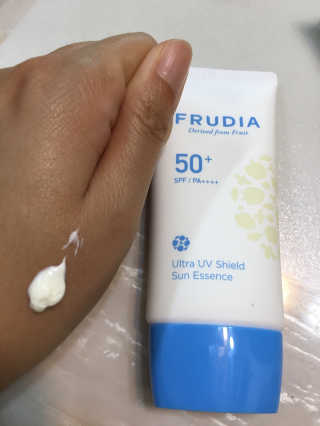 [후르디아] 혼합자차 선 에센스+톤업 선크림 2종 — 5점을 준 리뷰어가 2020년 8월 올린 사용 사진