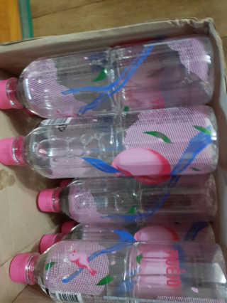 아쿠아스 플레이버워터 [아쿠아스] 제로칼로리 플레이버워터 복숭아/청포도 1BOX 20개입 — 5점을 준 리뷰어가 2020년 7월 올린 사용 사진