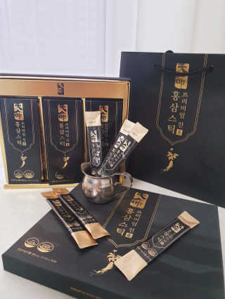 헬스업_천명진프리미엄홍삼스틱_10ml x 30포 — 5점을 준 리뷰어가 2020년 8월 올린 사용 사진