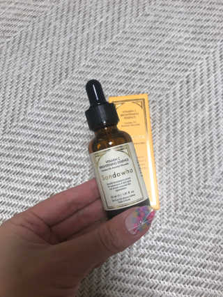 [스킨큐어] 산다화 비타민C 화이트닝 에센스 30ml — 5점을 준 리뷰어가 2020년 4월 올린 사용 사진