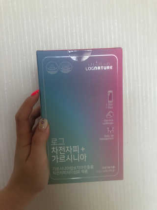 로그네이처 로그 차전자피+가르시니아 — 4점을 준 리뷰어가 2020년 5월 올린 사용 사진