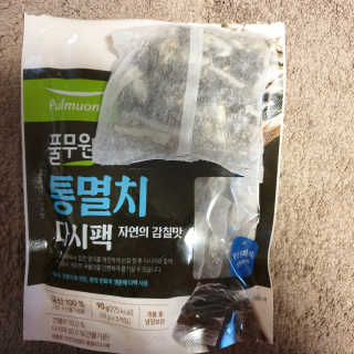 [풀무원] 자연의 감칠맛 통디포리, 통멸치 다시팩 세트 — 5점을 준 리뷰어가 2020년 5월 올린 사용 사진