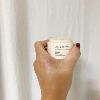어글리프루프 크림 바이어글리 하이드레이션 샤워 50ml — 4점을 준 리뷰어가 2020년 10월 올린 사용 사진