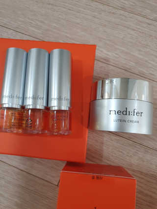 메디페르 [ 1+1 ] 루테인앰플세트 1개 + 루테인크림 50ml 1개 — 5점을 준 리뷰어가 2020년 11월 올린 사용 사진
