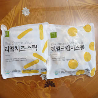 가치식탁 리얼치즈스틱, 리얼크림치즈볼 — 4.5점을 준 리뷰어가 2020년 8월 올린 사용 사진