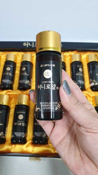 서울약사신협 약사신협_허니로얄제리_50mlx18병 — 5점을 준 리뷰어가 2020년 9월 올린 사용 사진