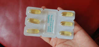 JW중외제약 마이코드 알티지 오메가3 1000 mg — 4점을 준 리뷰어가 2020년 8월 올린 사용 사진