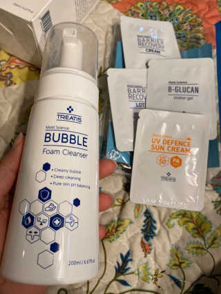 트리티스 [TREATIS] Bubble Foam Cleanser 200ml — 4.5점을 준 리뷰어가 2020년 12월 올린 사용 사진