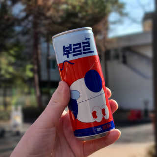 [칼로리 걱정 NO 제로칼로리 탄산음료]  부담없이 즐기는 부르르Brrr~~ 제로 콜라 — 4점을 준 리뷰어가 2020년 12월 올린 사용 사진