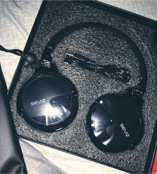 SEVIZ Bluetooth Headphones 10 3color — 5점을 준 리뷰어가 2020년 8월 올린 사용 사진