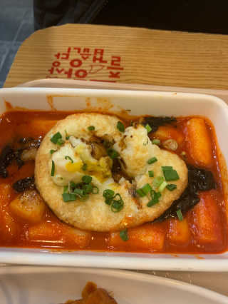 죠스떡볶이 [죠스푸드] 짜빠떡볶이+떡또그+범벅만두 신메뉴 3종 — 5점을 준 리뷰어가 2020년 4월 올린 사용 사진