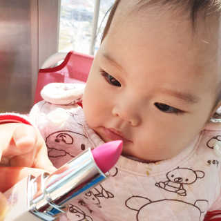 꼬메맘마 네이처 달리아핑크 립컬러 — 5점을 준 리뷰어가 2020년 4월 올린 사용 사진