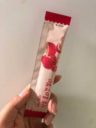 365더건강 에버뷰티 석류콜라겐 젤리 — 4.5점을 준 리뷰어가 2020년 6월 올린 사용 사진
