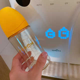 유비맘 PPSU 젖병 노꼭지_260ml_컬러 랜덤 발송 — 5점을 준 리뷰어가 2020년 6월 올린 사용 사진