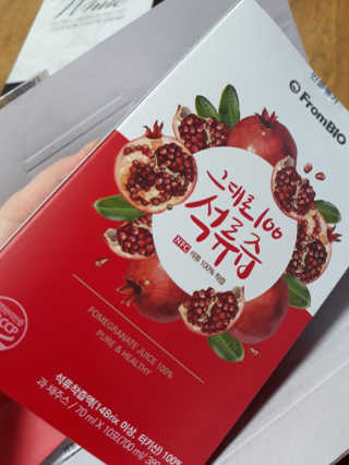 프롬바이오 오직 석류만 [그대로100 석류즙] 하루 1포로 건강하게 — 5점을 준 리뷰어가 2020년 5월 올린 사용 사진