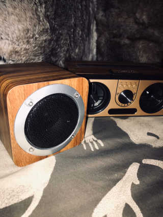 SEVIZ MINI10W 레트로 블루투스 스피커 — 5점을 준 리뷰어가 2020년 9월 올린 사용 사진