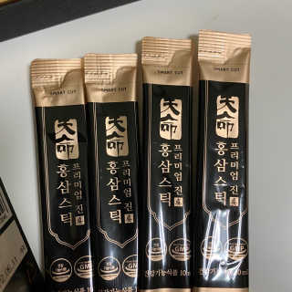 헬스업_천명진프리미엄홍삼스틱_10ml x 30포 — 4.5점을 준 리뷰어가 2020년 11월 올린 사용 사진