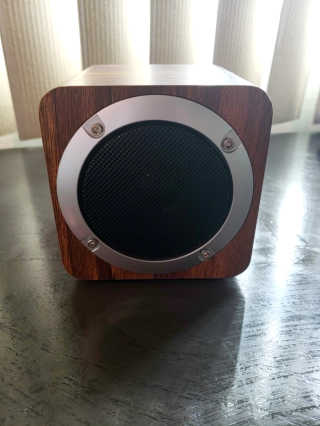 SEVIZ MINI10W 레트로 블루투스 스피커 — 5점을 준 리뷰어가 2020년 9월 올린 사용 사진