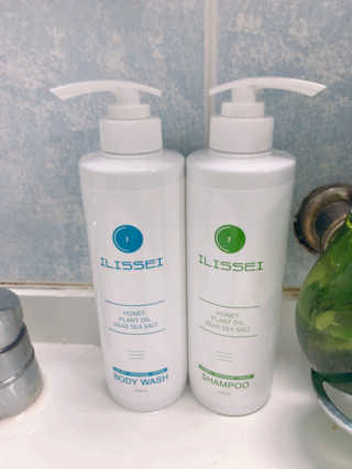 일리세이 허니 샴푸 500ml + 허니 바디워시 500ml 세트 — 4점을 준 리뷰어가 2020년 4월 올린 사용 사진