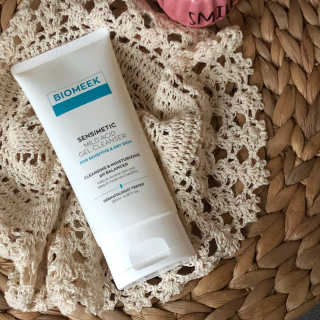 바이오믹 BIOMEEK SENSIMETIC MILD ACID CLEANSER — 5점을 준 리뷰어가 2020년 6월 올린 사용 사진