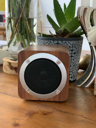 SEVIZ MINI10W 레트로 블루투스 스피커 — 5점을 준 리뷰어가 2020년 11월 올린 사용 사진