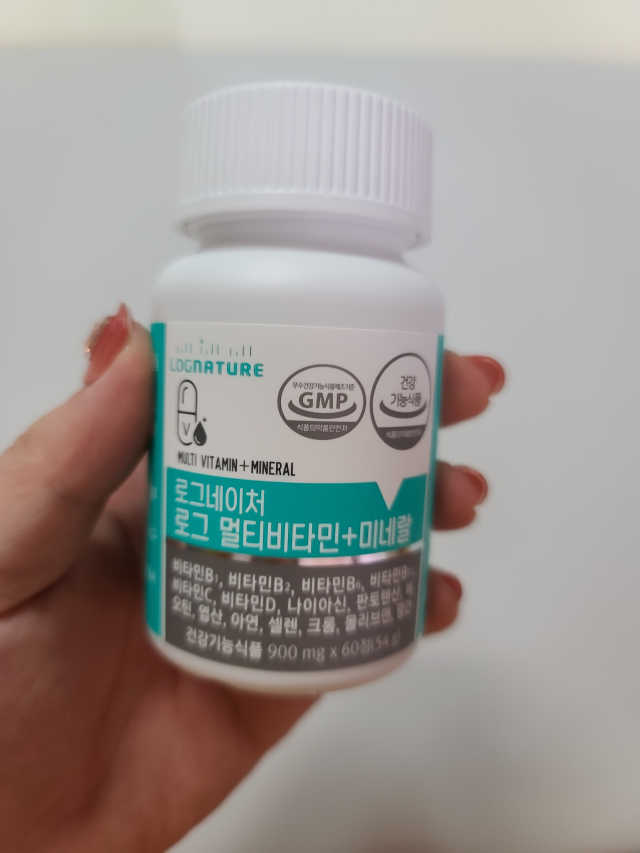 로그 멀티비타민+미네랄 리뷰 사진