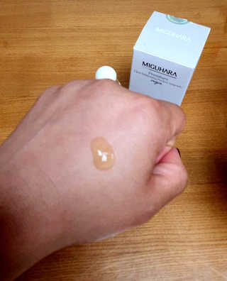 미구하라 프리미엄 울트라 화이트닝 퍼펙트 앰플 오리진  20ml — 5점을 준 리뷰어가 2020년 4월 올린 사용 사진