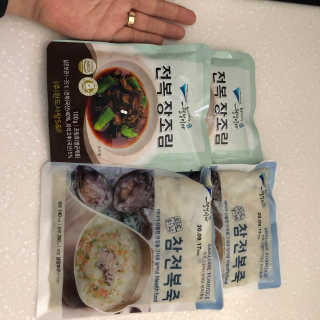 바다는다웰빙이다 완도사랑 전복죽 250g - 2팩 + 전복장조림 2팩 — 5점을 준 리뷰어가 2020년 9월 올린 사용 사진
