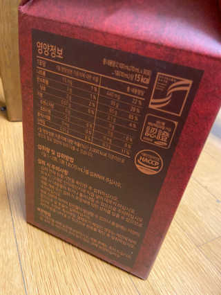 서울약사신협_프리미엄 6년근 홍삼진액_70mlx30포 — 5점을 준 리뷰어가 2020년 6월 올린 사용 사진