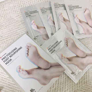 리더스코스메틱 리더스 프로 포커싱 풋 너리싱 마스크/5매 — 5점을 준 리뷰어가 2020년 8월 올린 사용 사진