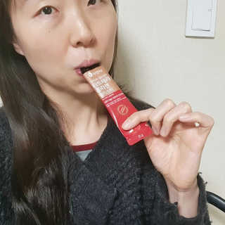 자연에온 가득담은 몽모랑시 타트체리 콜라겐 젤리스틱 — 4점을 준 리뷰어가 2020년 12월 올린 사용 사진