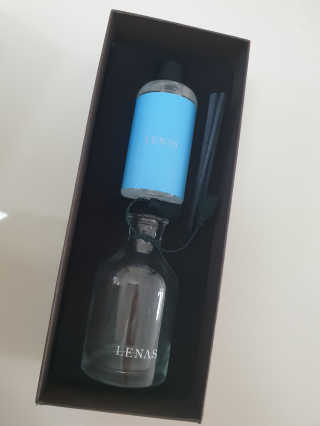 레나스 프리미엄 아로마 디퓨저 200ml  [1SET] — 5점을 준 리뷰어가 2020년 8월 올린 사용 사진