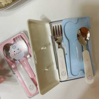유비맘 스푼포크 케이스 세트 1+1 _컬러랜덤 발송 — 5점을 준 리뷰어가 2020년 12월 올린 사용 사진