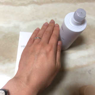 어글리프루프 에센스 스탑디어글리 레드모먼트 에센스 120ml — 4점을 준 리뷰어가 2020년 7월 올린 사용 사진