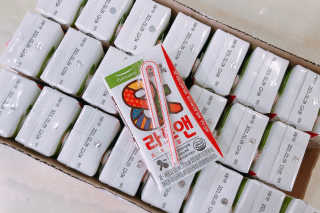 [풀무원녹즙] 어린이 과채음료, 라토앤 트로피칼 1box — 5점을 준 리뷰어가 2020년 10월 올린 사용 사진