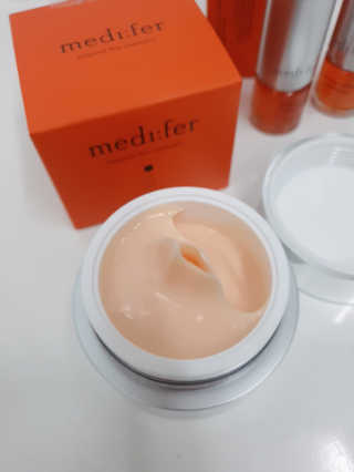 메디페르 [ 2+1 ] 루테인앰플 10ml 2개 + 루테인크림 50ml 1개 — 5점을 준 리뷰어가 2020년 8월 올린 사용 사진