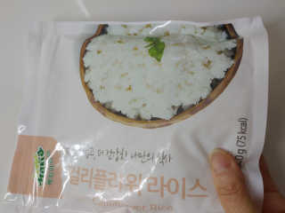 이룸푸드 냉동 컬리플라워 라이스 340g 1팩+칼로리라이스210g 1팩 — 5점을 준 리뷰어가 2020년 4월 올린 사용 사진