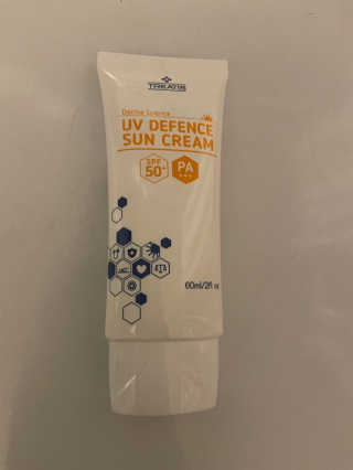 트리티스 US [TREATIS] UV Defence Sun Cream PA+++ / SPF50+ — 4.5점을 준 리뷰어가 2020년 10월 올린 사용 사진