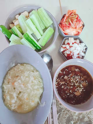 바다는다웰빙이다 완도사랑 전복죽 250g - 2팩 + 전복장조림 2팩 — 5점을 준 리뷰어가 2020년 8월 올린 사용 사진
