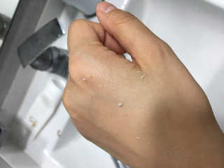 리더스코스메틱 리더스 카밍 클리어 밀크 필 클렌즈 밤 — 5점을 준 리뷰어가 2020년 7월 올린 사용 사진