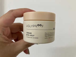어글리프루프 크림 바이어글리 하이드레이션 샤워 50ml — 5점을 준 리뷰어가 2020년 11월 올린 사용 사진