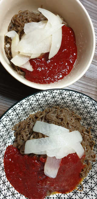 [해주냉면] 신천맛집 매운 비빔냉면 2인분 + 무절임 — 4점을 준 리뷰어가 2020년 5월 올린 사용 사진